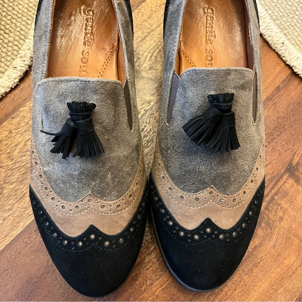 NWOT Gentle Souls by Kenneth Cole Two-Tone Suede Tassel Oxford Loafers - Picture 3 of 10